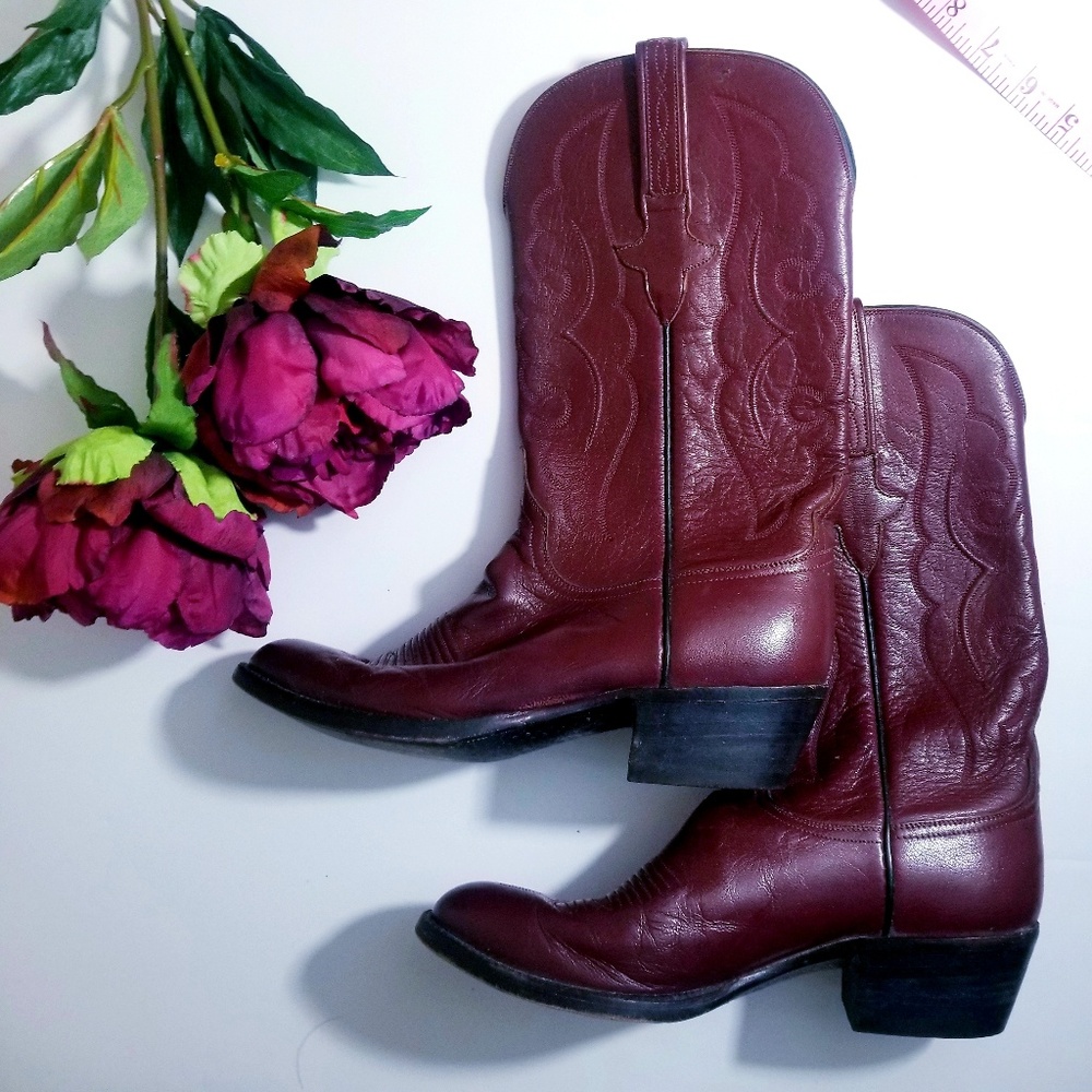⬇️$499 Lucchese boots - Picture 1 of 8